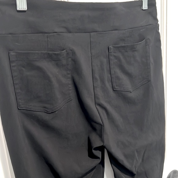 J. McLaughlin Cropped Pants Pull On Black Pant Size 10 Slim Tapered High Rise - Picture 6 of 8
